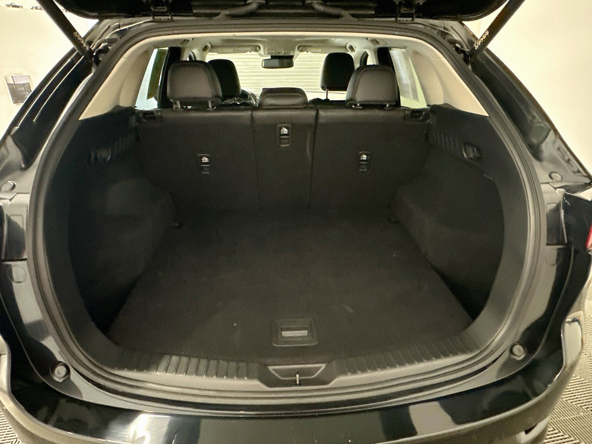 Used 2025 MAZDA CX-5 AWD 2.5 S w/ Preferred Package image 31