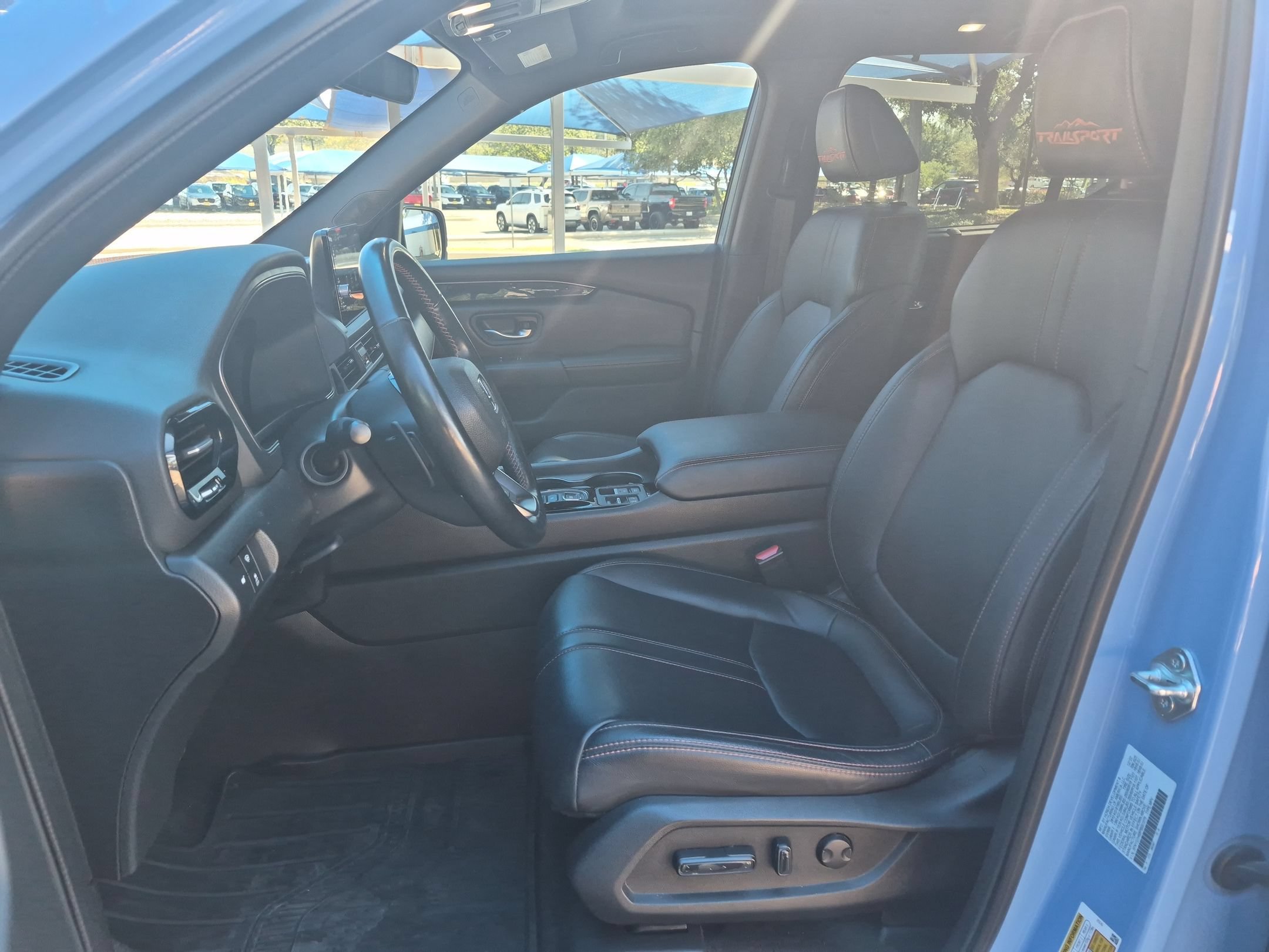 Certified 2023 Honda Pilot TrailSport image 9