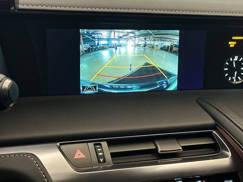 Used 2018 Lexus LC 500 Coupe RWD image 19