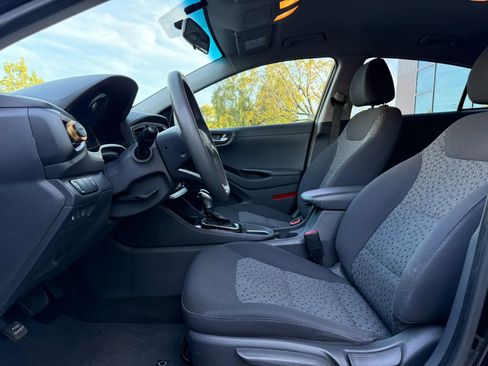 Used 2019 Hyundai Ioniq Blue FWD image 9