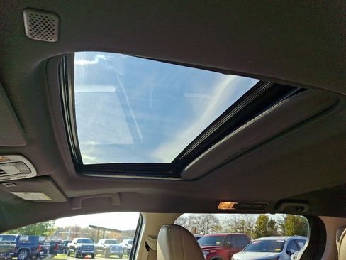 Certified 2023 Toyota Sienna XLE image 15