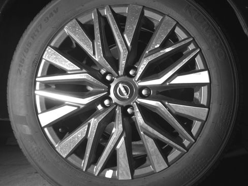 Used 2025 Nissan Altima 2.5 SV FWD image 15