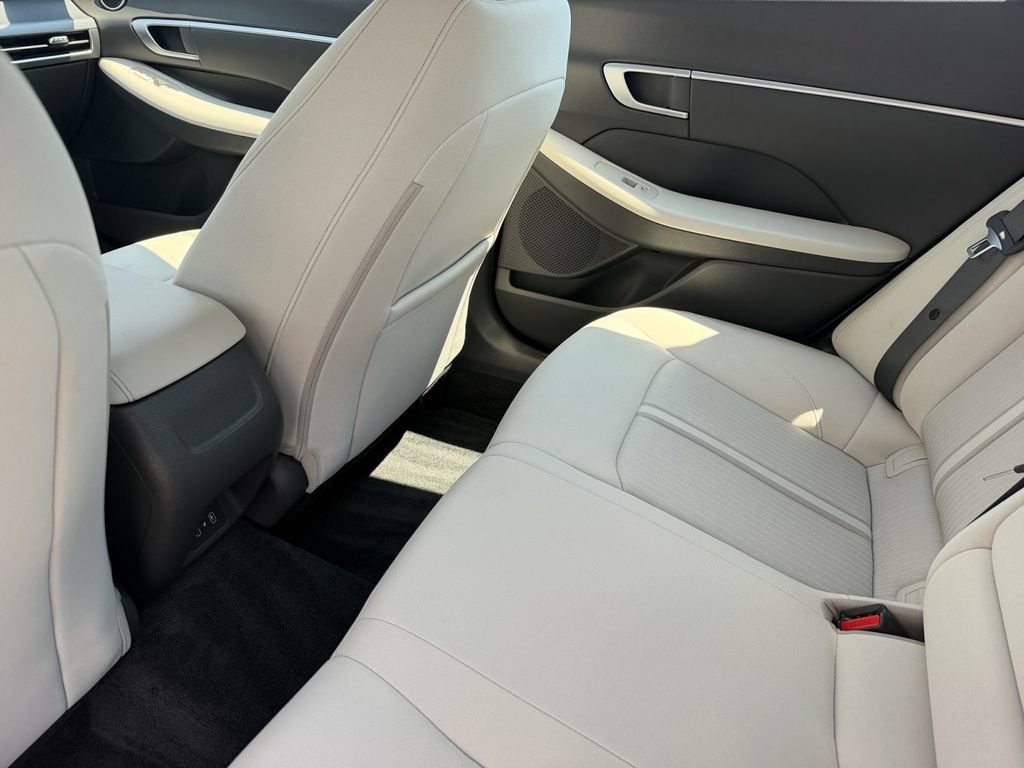 Certified 2025 Hyundai Sonata SEL FWD image 14