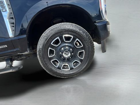 Used 2024 Ford F250 Platinum AWD/4WD image 30