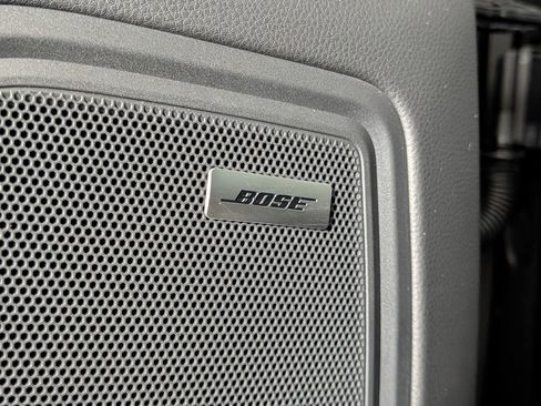 New 2026 Porsche Macan image 28