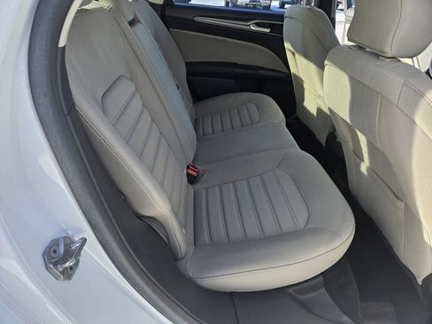 Used 2018 Ford Fusion S image 24