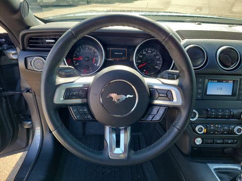 Used 2022 Ford Mustang Coupe image 19
