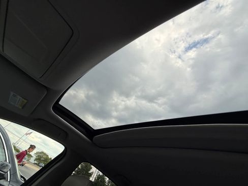 Used 2017 Acura RDX AWD w/ Advance Package image 13