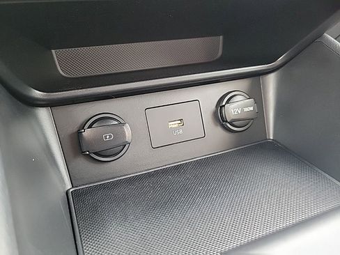 Used 2023 Hyundai Kona SEL image 30