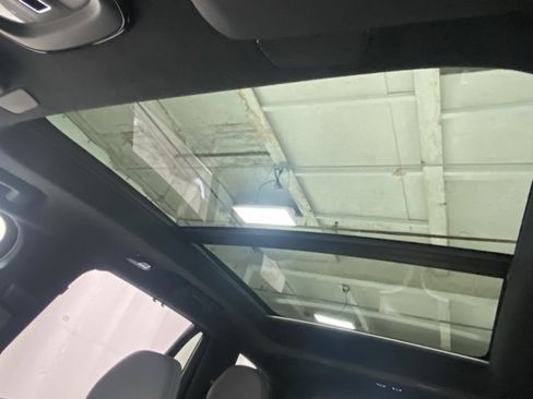 Certified 2023 Volvo XC90 T8 Ultimate w/ Lounge Package image 29