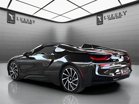 Used 2019 BMW i8 Roadster image 13