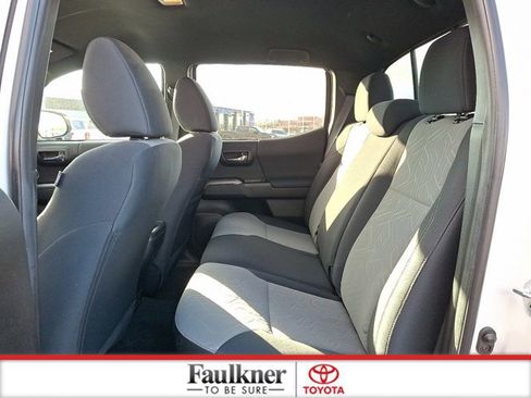 Certified 2023 Toyota Tacoma TRD Off-Road image 10