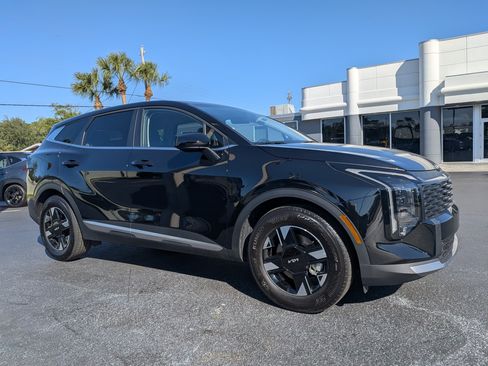 Certified 2026 Kia Sportage LX FWD image 1