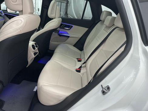 New 2026 Mercedes-Benz GLC 300 image 23
