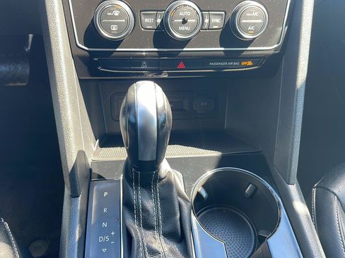 Used 2023 Volkswagen Atlas SE AWD/4WD image 26