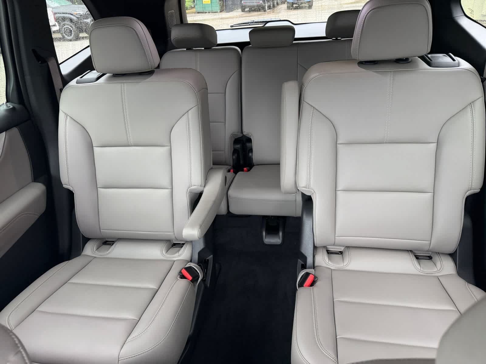 Used 2025 GMC Acadia Elevation w/ Super Cruise Package FWD image 23