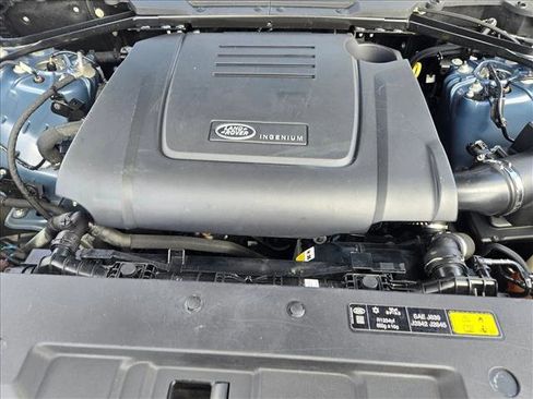 Used 2022 Land Rover Defender 90 S image 18