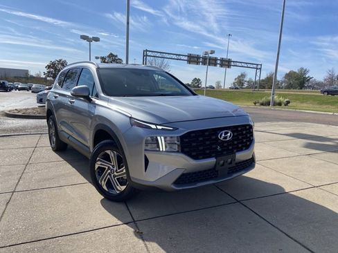 Used 2023 Hyundai Santa Fe SEL image 2