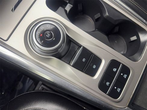 Used 2020 Ford Explorer XLT w/ Equipment Group 202A image 74