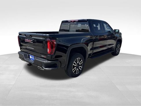 Used 2024 GMC Sierra 1500 AT4 w/ Technology Package AWD/4WD image 7