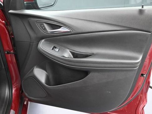 Used 2023 Buick Encore GX Select w/ Sport Touring Package FWD image 34
