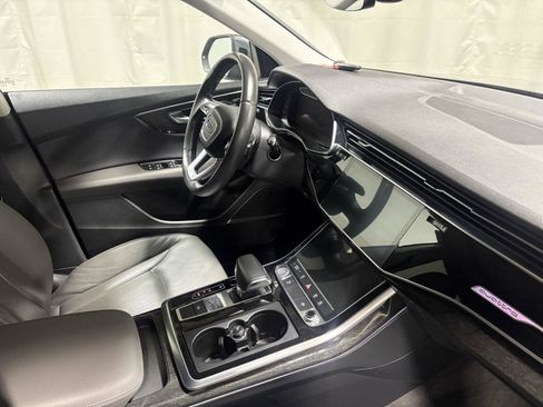 Used 2019 Audi Q8 Premium Plus AWD/4WD image 7