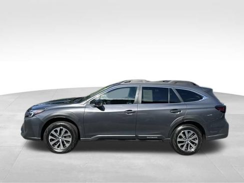 Certified 2023 Subaru Outback Premium AWD/4WD image 4