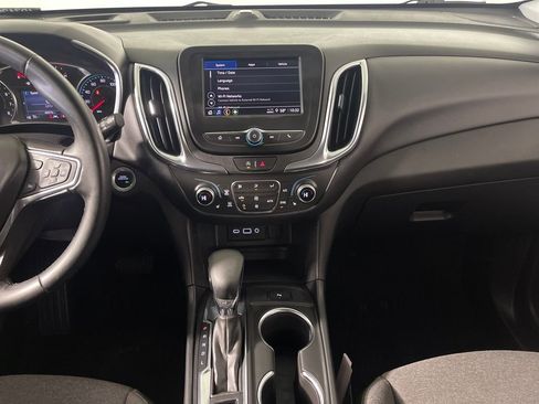 Used 2024 Chevrolet Equinox LT image 16