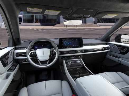 New 2026 Lincoln Aviator Black Label w/ Dynamic Handling Package AWD/4WD image 9