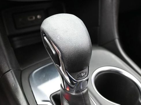 Used 2024 Chevrolet Equinox LS w/ LS Convenience Package FWD image 22