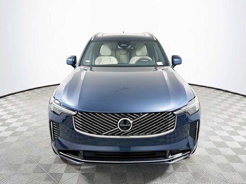 New 2026 Volvo XC90 T8 Plus image 2