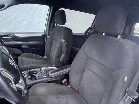 Used 2015 Dodge Grand Caravan SXT w/ Blacktop Package image 9