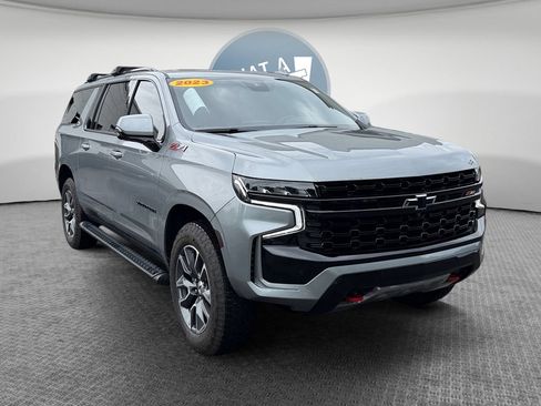 Used 2023 Chevrolet Suburban Z71 w/ Luxury Package AWD/4WD image 1