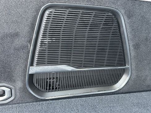 New 2023 Jeep Grand Wagoneer 4WD w/ Flexible Seating Group image 17