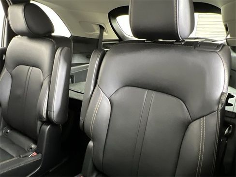 Certified 2025 MAZDA CX-90 3.3 Turbo w/ Preferred Package image 23