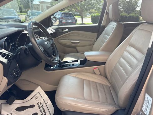 Used 2018 Ford Escape Titanium FWD image 23