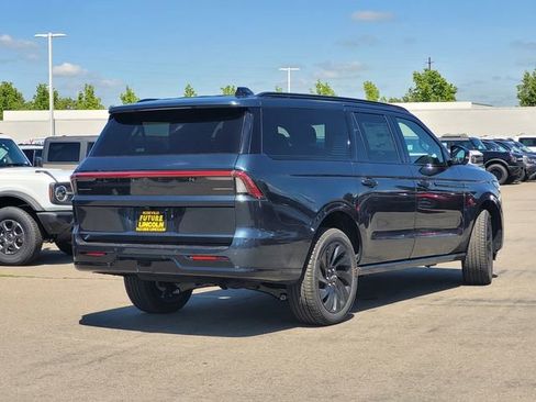 New 2026 Lincoln Navigator L Reserve image 4