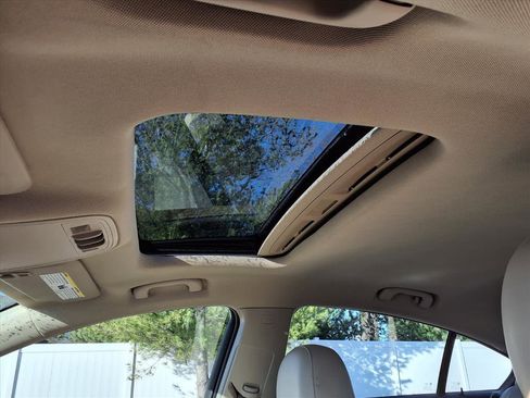 Used 2014 Buick Regal image 21