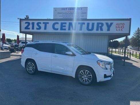Used 2023 GMC Terrain Denali AWD/4WD image 1