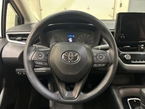 Used 2024 Toyota Corolla LE image 17