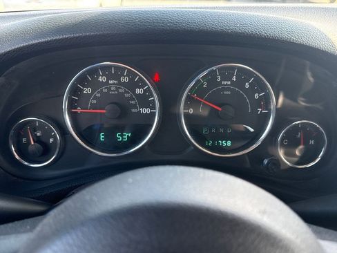 Used 2013 Jeep Wrangler Sport image 23