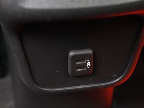 Used 2022 GMC Terrain SLE w/ Driver Convenience Package image 15