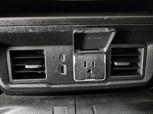 Used 2023 Chevrolet Silverado 1500 RST w/ Redline Edition AWD/4WD image 41