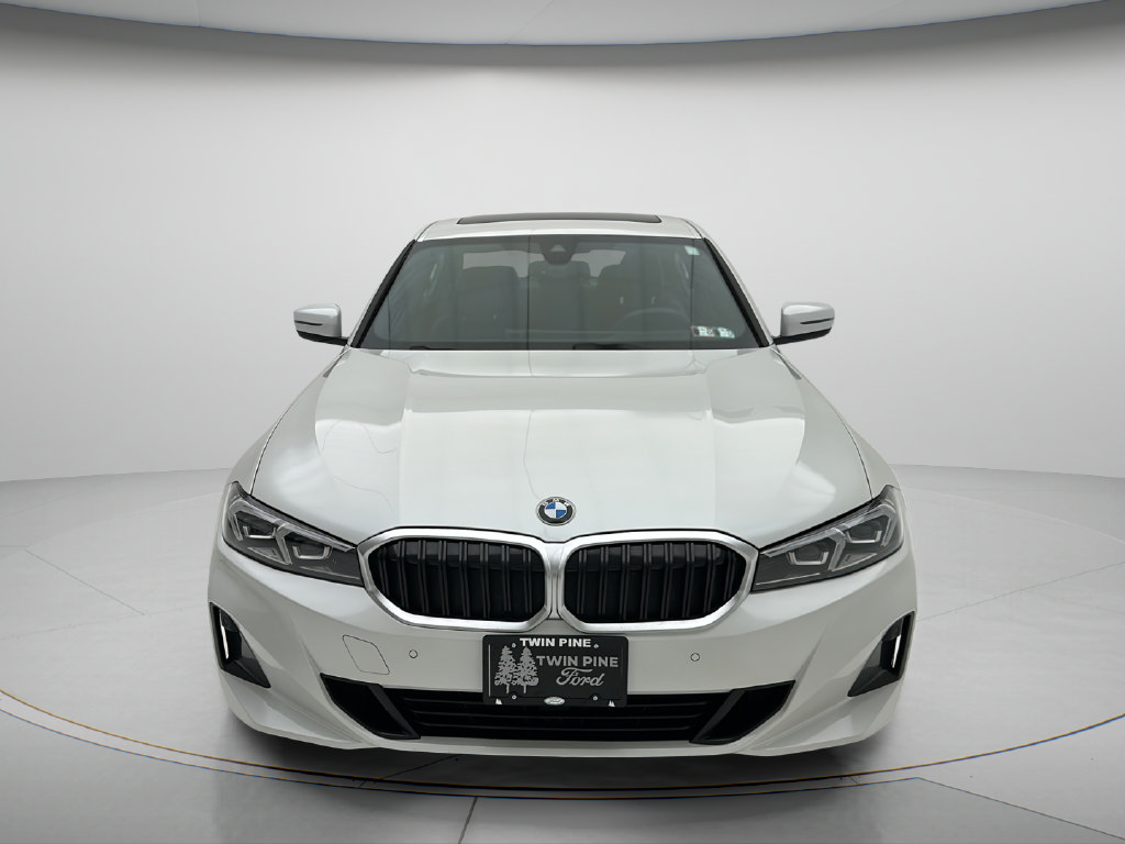 Used 2026 BMW 330i xDrive Sedan AWD/4WD image 2