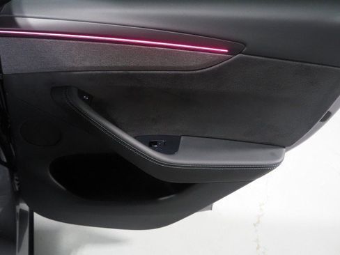 Used 2026 Tesla Model Y Long Range RWD image 63