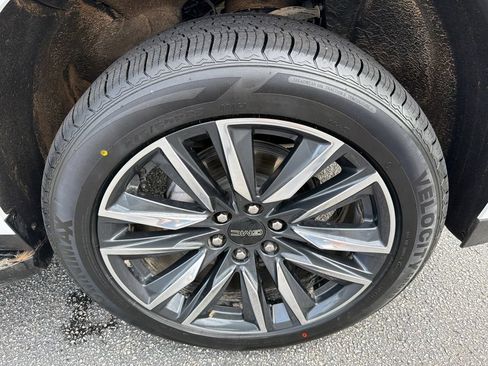 Used 2024 GMC Yukon Denali AWD/4WD image 12