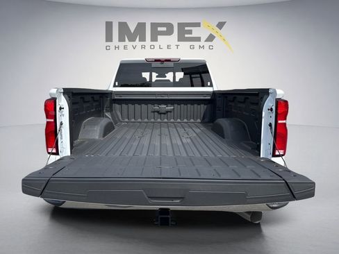 New 2026 Chevrolet Silverado 2500 LTZ w/ LTZ Convenience Package AWD/4WD image 31
