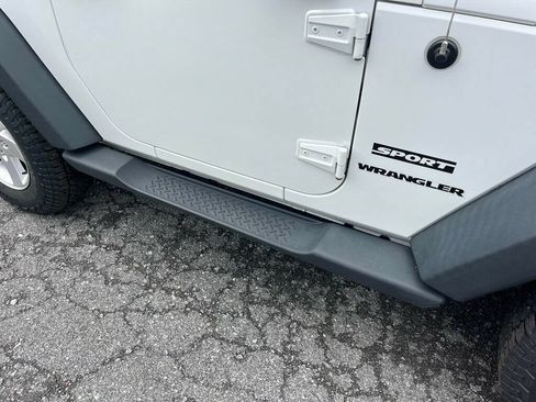 Used 2015 Jeep Wrangler Sport AWD/4WD image 14