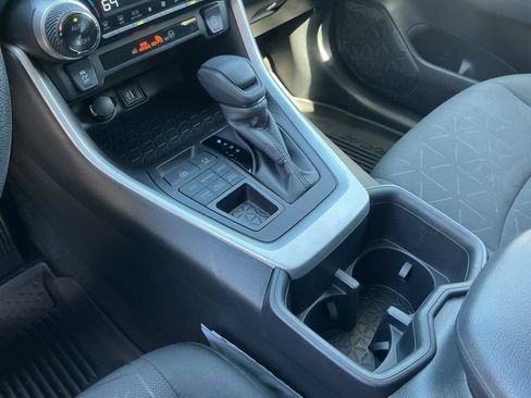 Certified 2024 Toyota RAV4 XLE AWD/4WD image 18