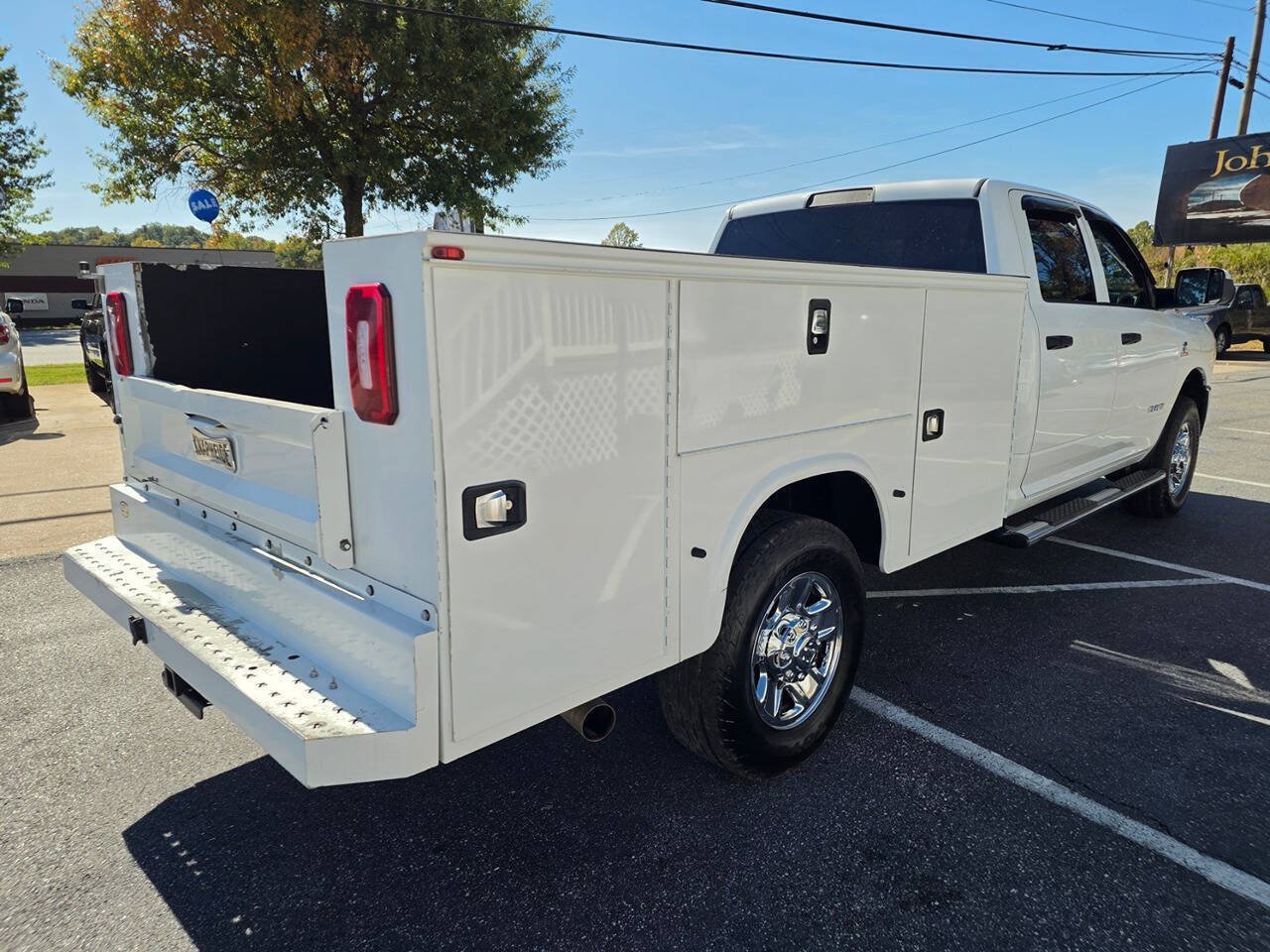 Used 2019 RAM 3500 Tradesman w/ Chrome Appearance Group AWD/4WD image 6